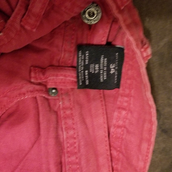 Red buffalo pants 🇨🇦🇨🇦 - Picture 2 of 3